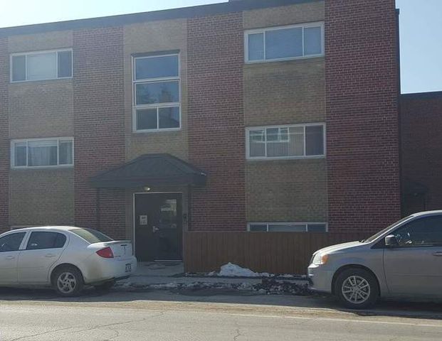 160 Johnson Ave | 160 Johnson Avenue West, Winnipeg - Photo 1