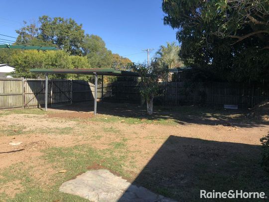 2 BEDROOM DELIGHT - 1 STREET BACK FROM THE BEACH! - Photo 1