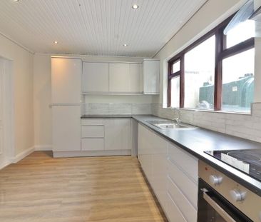 22 Ulster Street, Lurgan, BT67 9AN - Photo 6