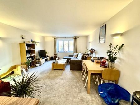 2 bedroom apartment to rent - Photo 2