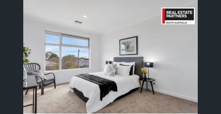 MODERN, LOW MAINTENANCE LIVING IN A WONDERFUL LOCATION! - Photo 5