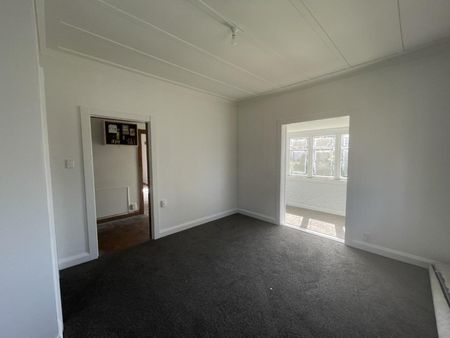 Home in the heart of Gonville - Photo 2