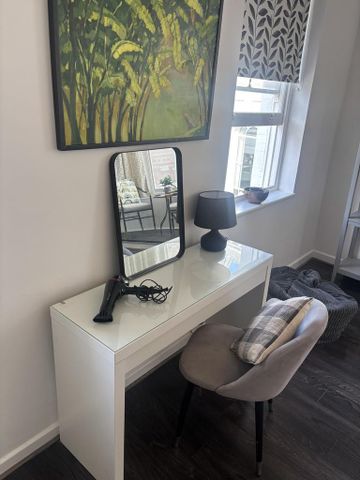 8 bedroom house of multiple occupation to rent - Photo 2