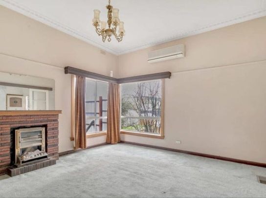 Moonee Ponds - Photo 1