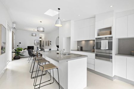 71 Lawrence Street, Alexandria NSW 2015 - House For Rent | Domain - Photo 5