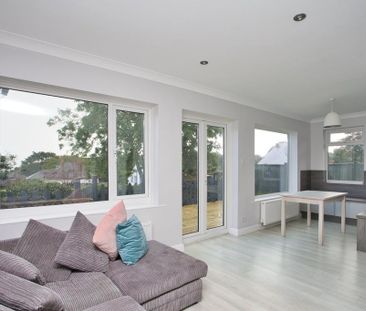 3 bedroom bungalow to rent - Photo 1