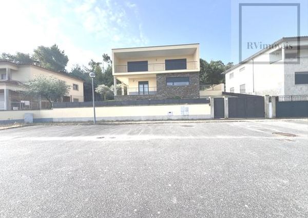 Moradia T4+1 em Viana Do Castelo