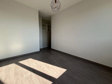 Location Appartement 4 pièces 77m² CALUIRE ET CUIRE 69300 - Photo 3