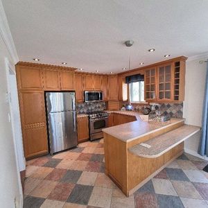 Bungalow à Louer 2600$/mois 4 ch. 2 sdb. (Chateauguay) - Photo 2