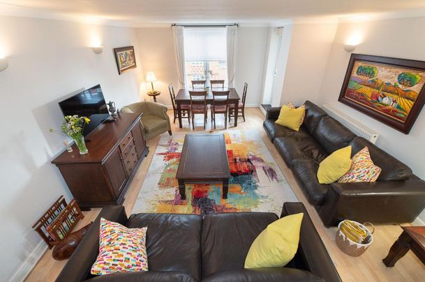 2 bedroom flat to rent - Photo 1