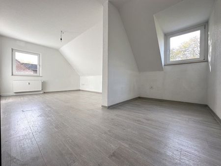 Perfekt! Die renovierte 2 Zimmerwohnung im modernisierten Gebäude - Photo 5