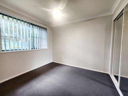 NEAT AND TIDY TWO BEDROOM UNIT CLOSE TO TOWN CENTRE - Photo 4