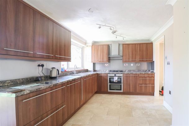 Greyhound Road, Glemsford - Photo 1