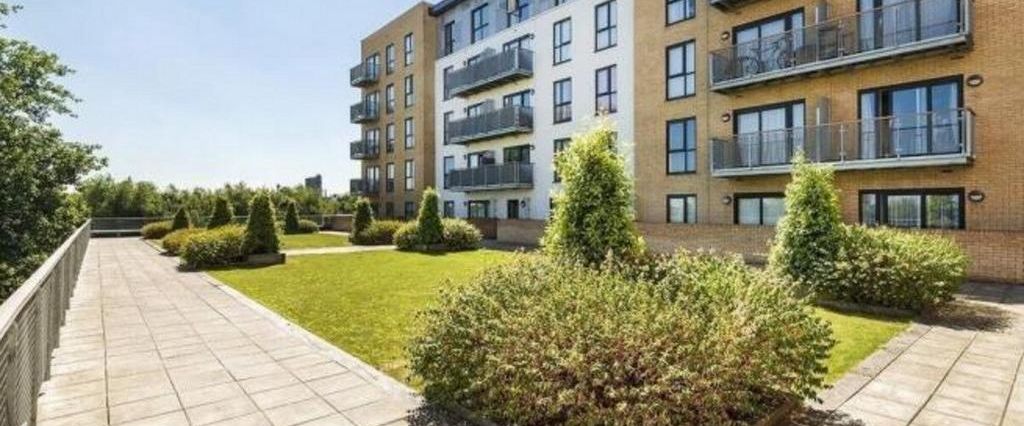 2 bedroom apartment to rent - Photo 1