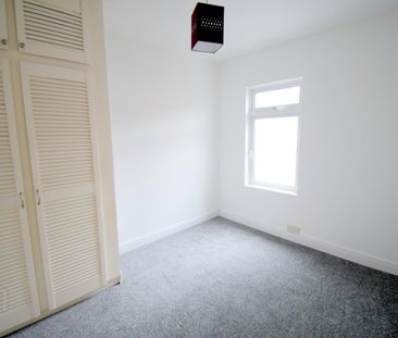 137 Rosebery Road, BT68JB, Belfast - Photo 4