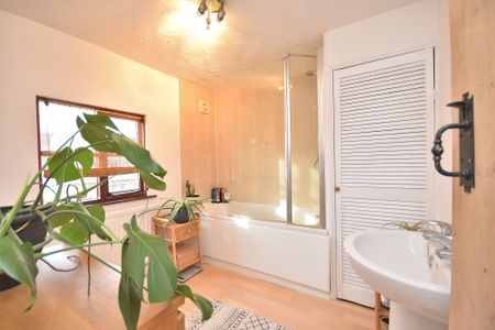 Grove Place, CM23, Bishops Stortford - Photo 5