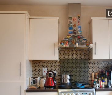 Decorated room in shared apartment in Donaghmede, Dublin - Photo 1