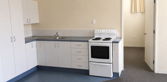 Sunny Flat In A Great Location - Photo 2