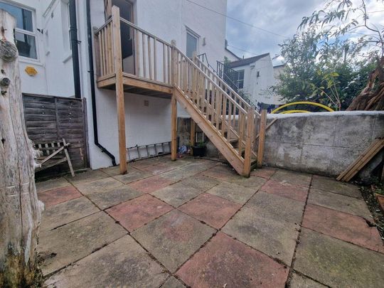 3 bedroom maisonette to rent - Photo 1