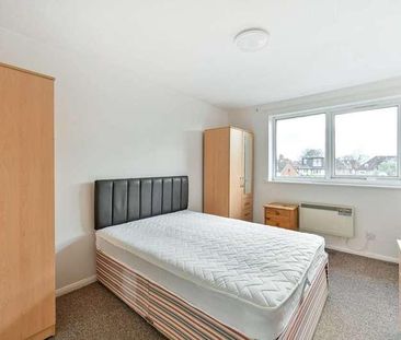 Old Park Mews, Hounslow, TW5 - Photo 3