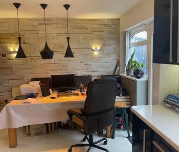 3 bedroom terraced house to rent - Photo 6