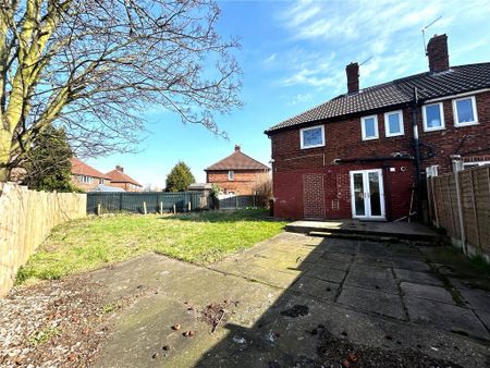 1 bedroom in a house share to rent - Photo 3