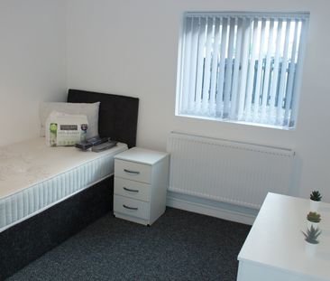 Room in a Shared House, Rodney Close, B16 - Photo 3