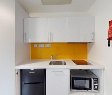 Studio to rent - Photo 4