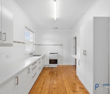 10 Chandada Street, Seaview Downs SA 5049 - House For Rent | Domain - Photo 6