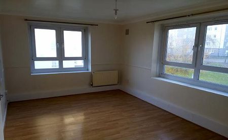 3 bedroom flat to rent - Photo 2