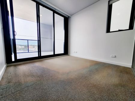 2 bed 2 bath - Photo 4