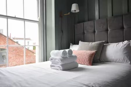 1 Bed Flat, Meridian Place, BS8 - Photo 3