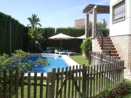 4 room luxury Flat for rent in Almensilla, Andalusia - Photo 2