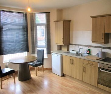 Great Apartment, 41a Agincourt Avenue, Queens University Quarter, B... - Photo 3