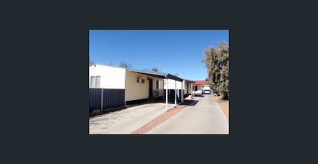 2 BEDROOM UNIT WITH PRIVATELY FENCED BACKYARD - Photo 2