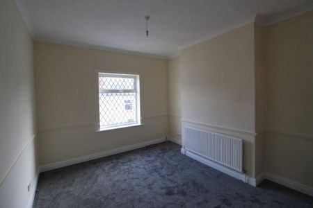3 bedroom House To Let - Photo 3