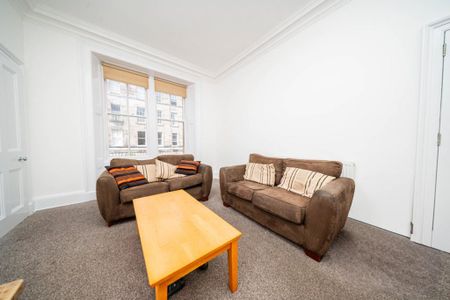 3 bedroom flat to rent - Photo 3