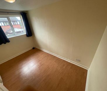 2 bedroom semi-detached house to rent - Photo 3