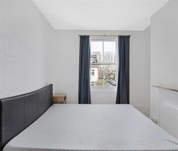 2 bedroom semi-detached house to rent - Photo 6