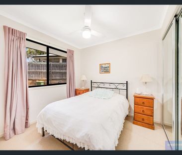 🏡 Spacious Family Living in Peaceful Palmwoods - Photo 4