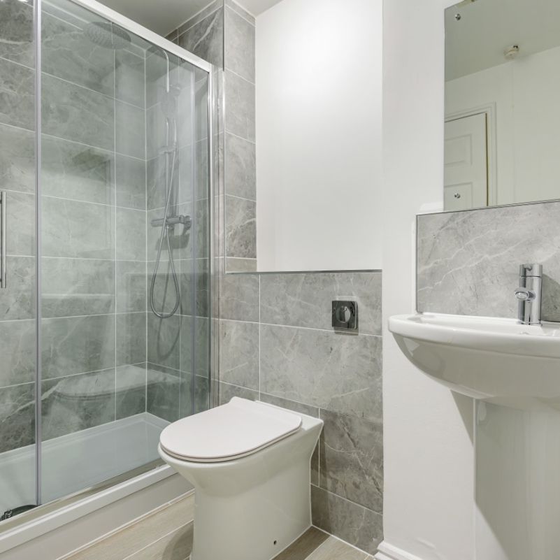 Falcon Road, Battersea, London, SW11 - Photo 1
