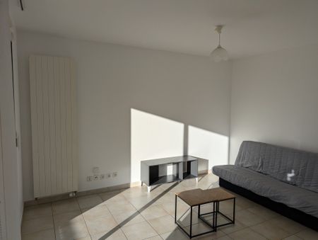 Location Appartement 1 pièce 32m² JACOB BELLECOMBETTE 73000 - Photo 2