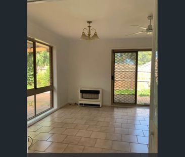 Spacious living in a quiet court location with easy access to Woodg... - Photo 1