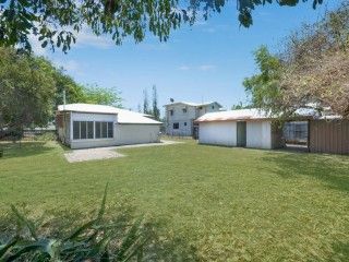 Charming Queenslander Family Home in Hermit Park - Photo 4