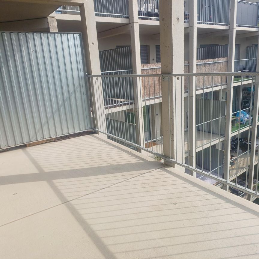 Lichtdurchflutetes Wohnen: 2-Zimmer-Wohnung mit Großem Balkon für Lebensqualität im Freien - Top 502 - Photo 1