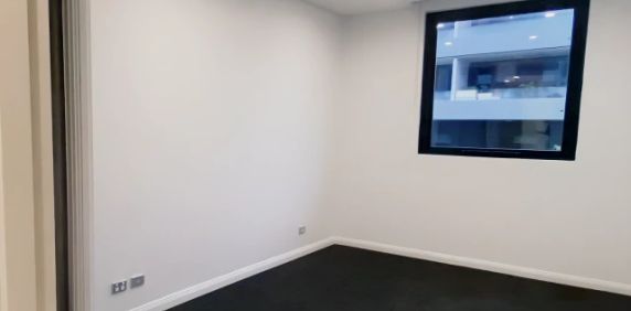 2 bed 2 bath-102 - Photo 2