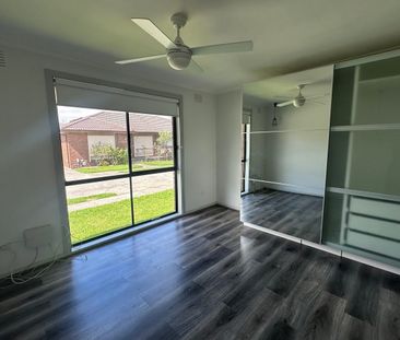 Light-Filled & Stylishly Updated Unit - Photo 2