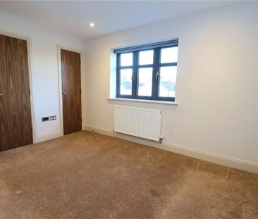 3 bedroom detached house to rent - Photo 5