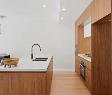 Resort-Style Living in Exclusive Rumbalara Residence - Photo 5