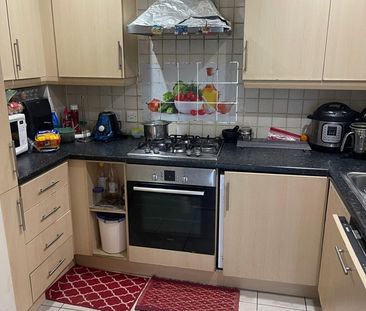 2 Bed Flat, Iliffe Close, RG1 - Photo 6